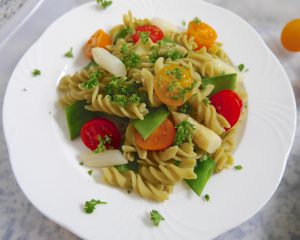 Salat mit Grüne Erbsen Pasta_2 | Rezept Dr. Alexa Iwan