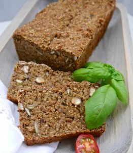 Ein gesunder Quickie: Lupinen-Chia-Brot_5 | Rezept von Dr. Alexa Iwan