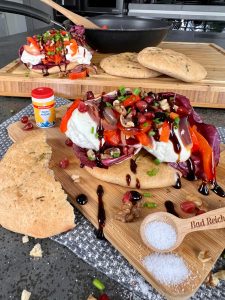 Flatbread mit Burrata und Radicchio sowie Bad Reichenhaller AlpenJodSalz plus Selen